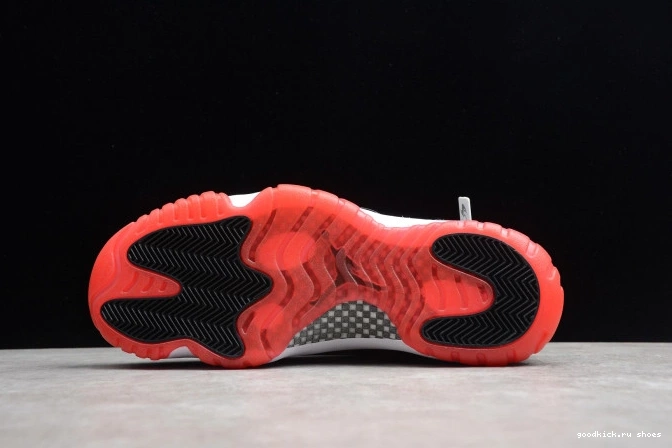 (2012) 378037-010 Retro Air 11 Bred Jordan 0730